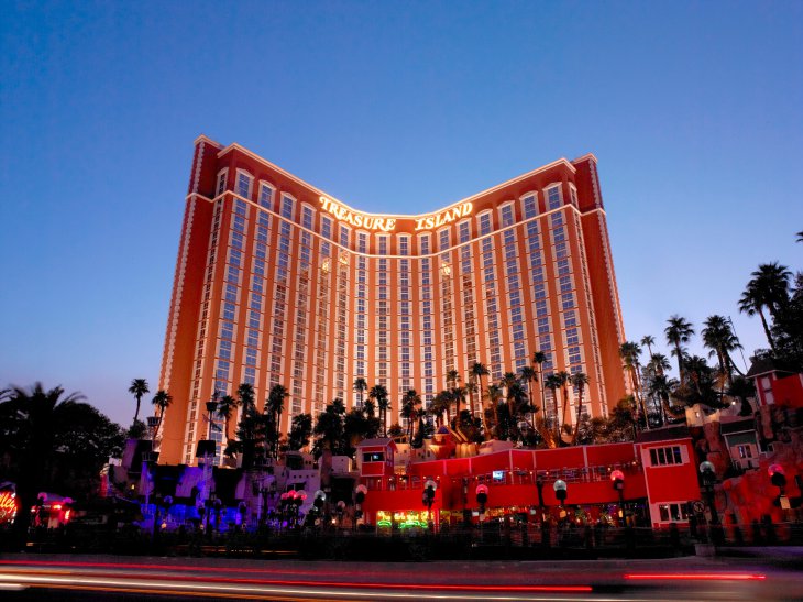 Le groupe Accor s'implante à Las Vegas avec le Treasure Island